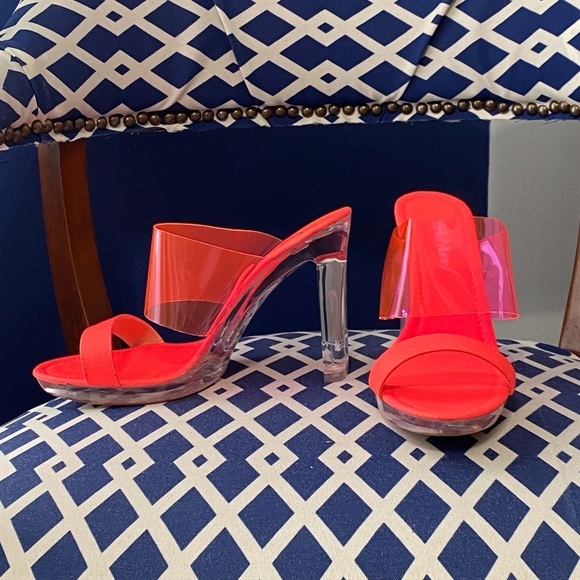 Neon pink clear lucite strap platform bright heeled mules - Picture 1 of 7